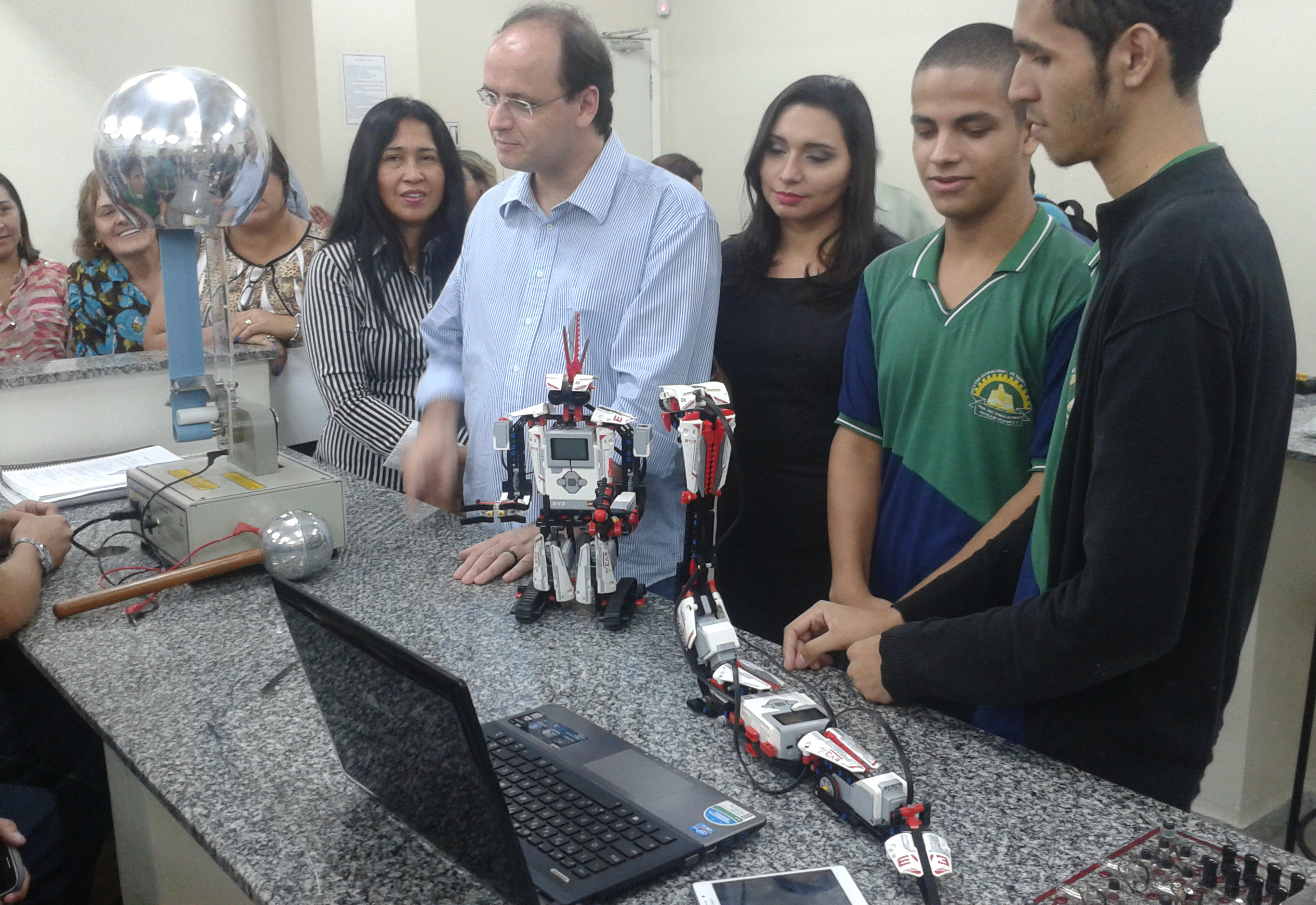 Pro-Engineering/HR-IT: Laboratory opening in Manaus
