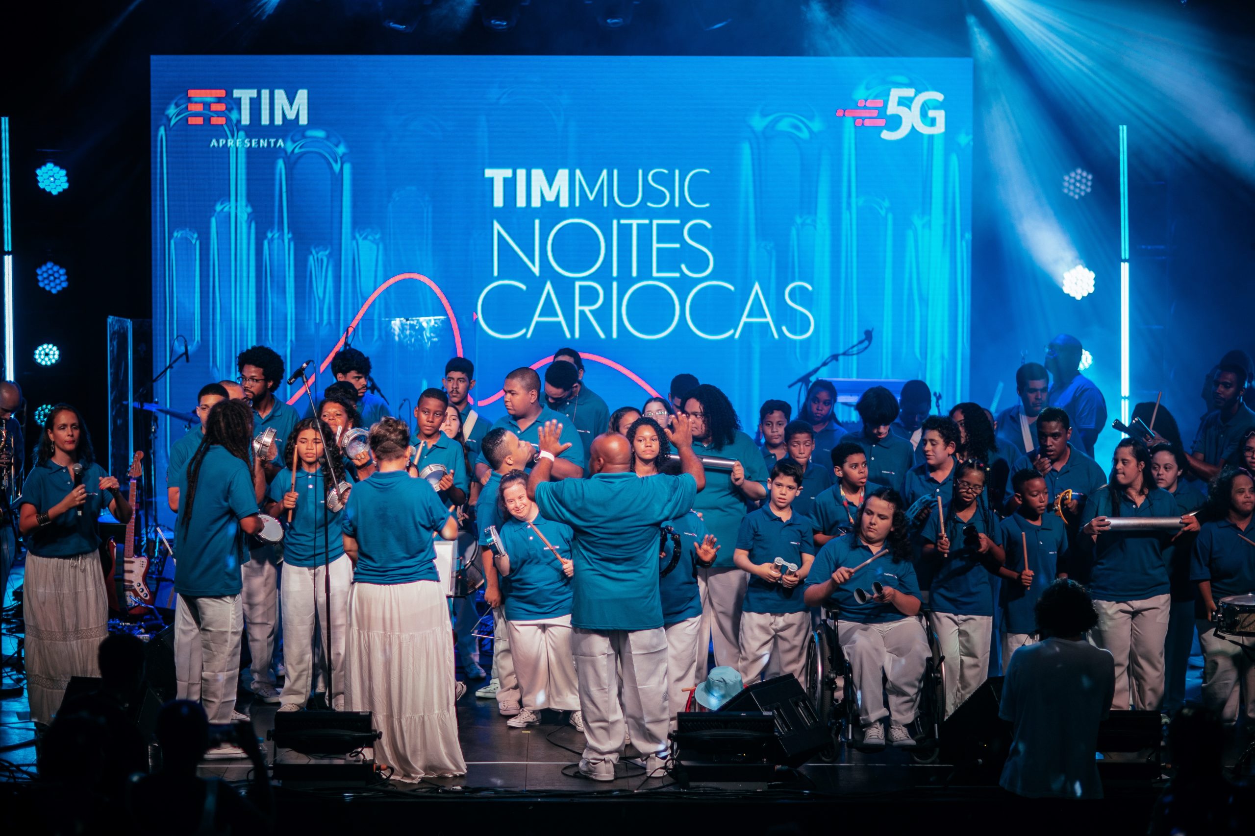 Bateria do Instituto TIM abre show de Gilberto Gil